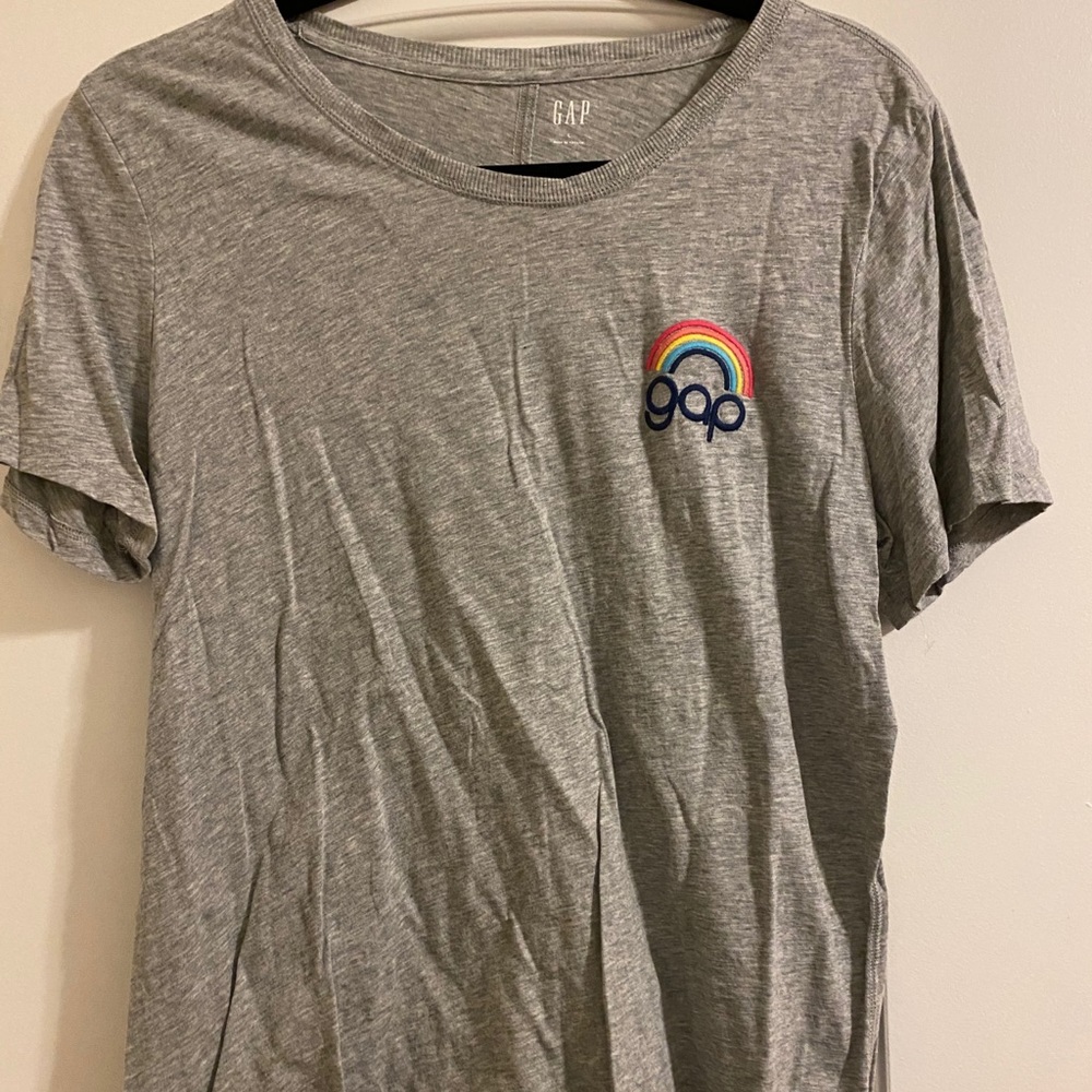 Gap T-shirt